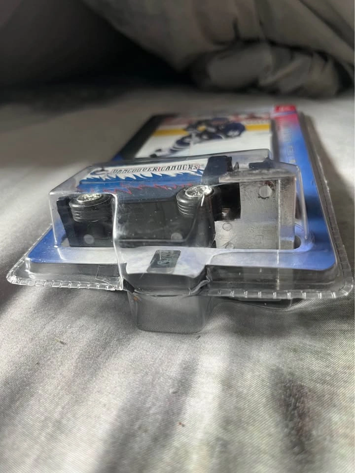 NHL collectable - photo 4