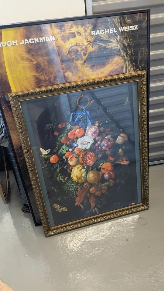 Gold picture frame with glass 24x30 size, intricate carvings - photo 3