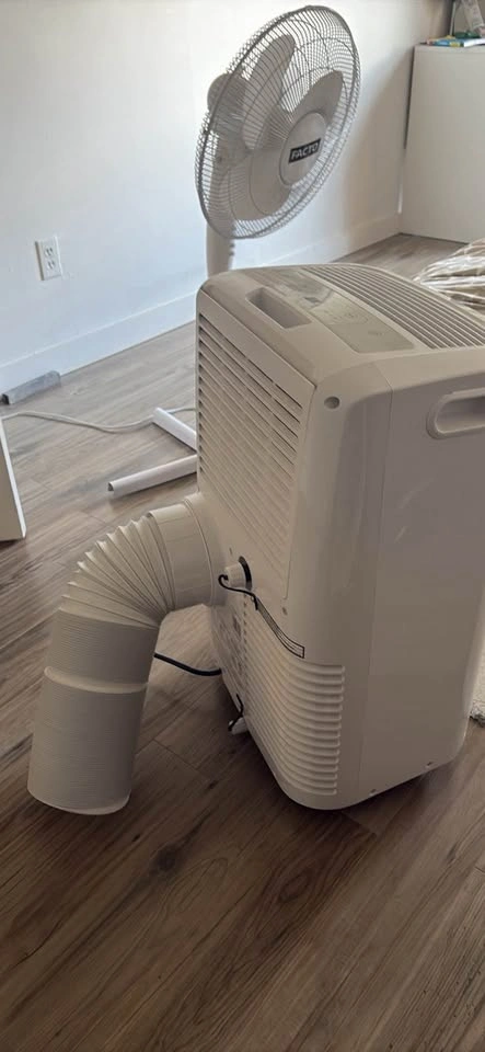 De’Longhi Pinguino Portable Air Conditioner - photo 3