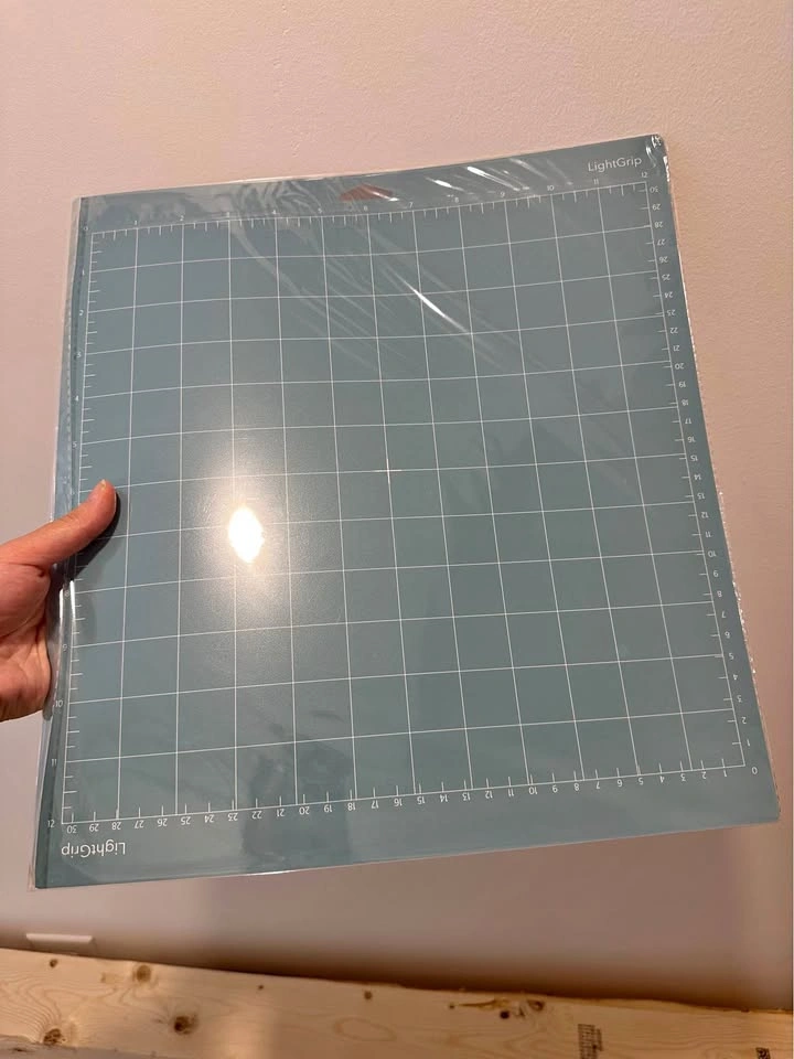 Cricut LightGrip Cutting Mat