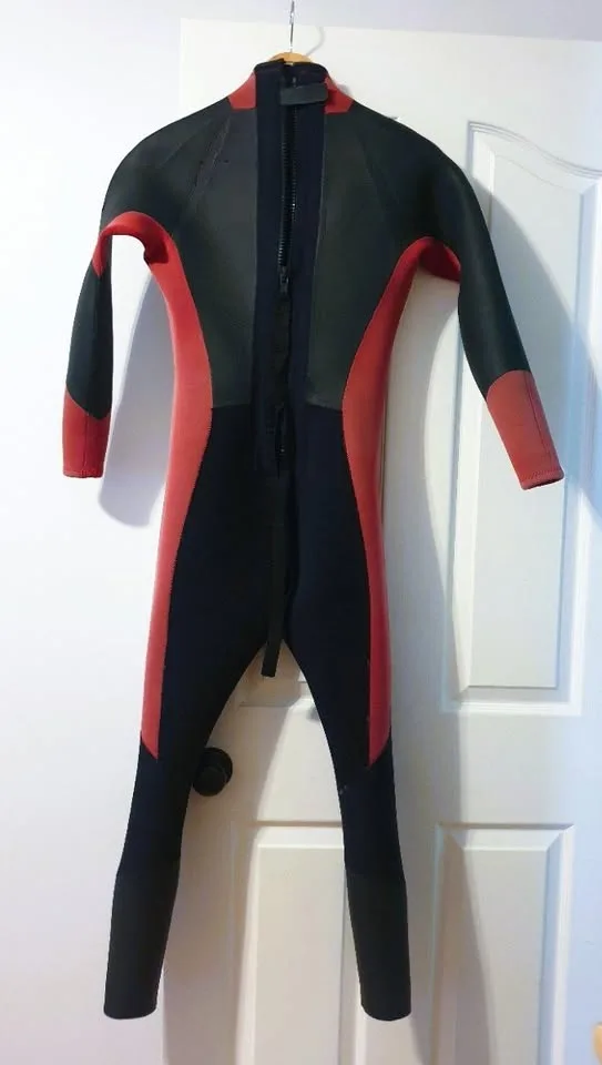 Full Wetsuit for Women, Size S, 5mm Neoprene image indicator(6)