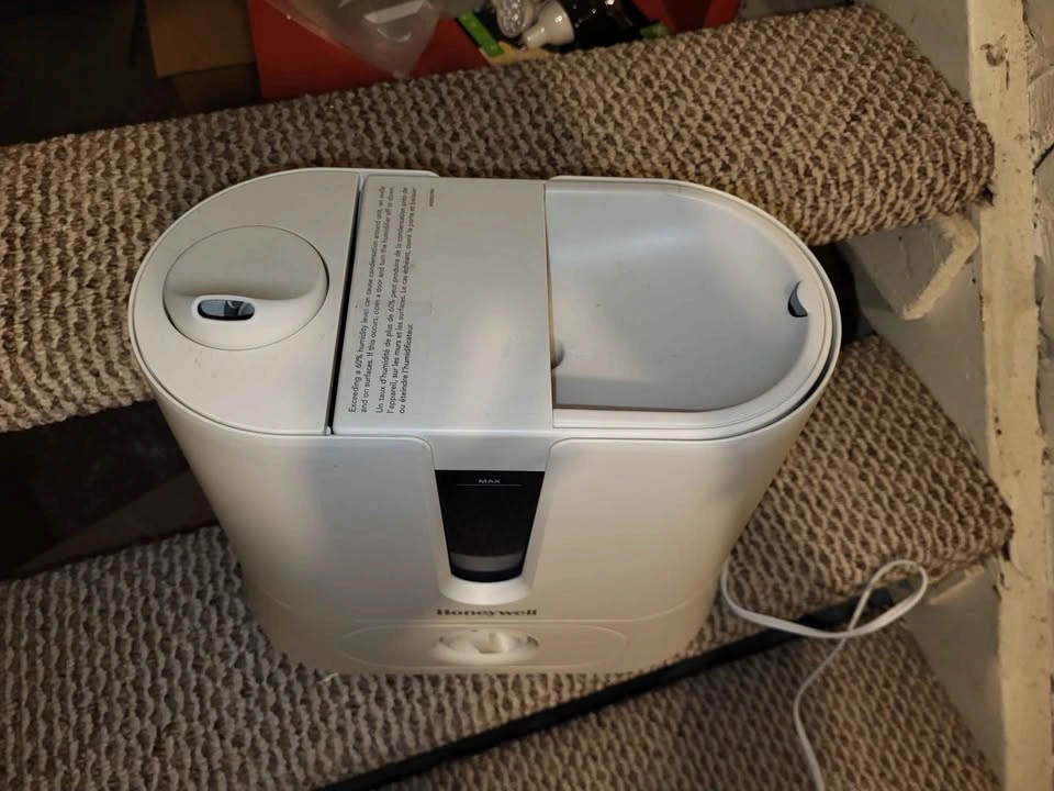 Honeywell humidifier - photo 2