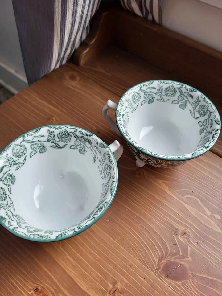 Traditional British Tea Cups - photo 2