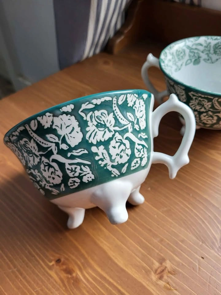 Traditional British Tea Cups - photo 3