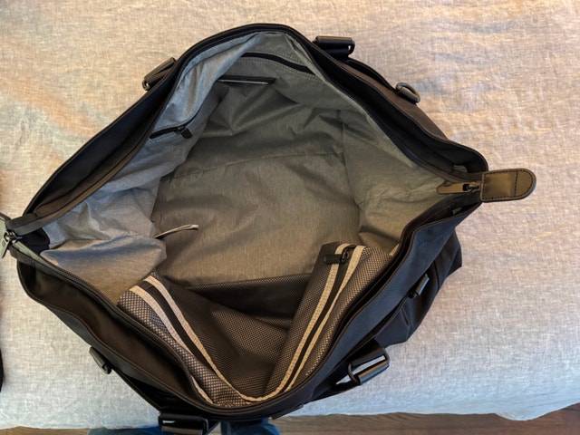 Victorinox Lexicon Weekender Totebag, Like new - photo 3