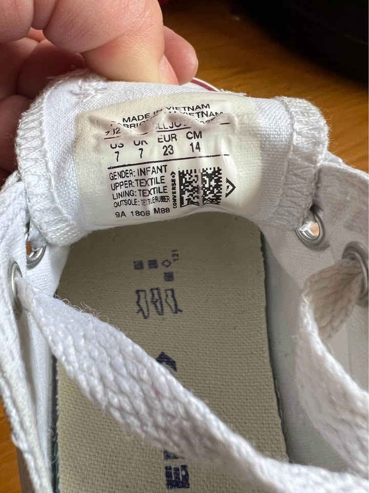 Converse All Star Infant Shoes Size 7 - 2 Pairs - photo 4
