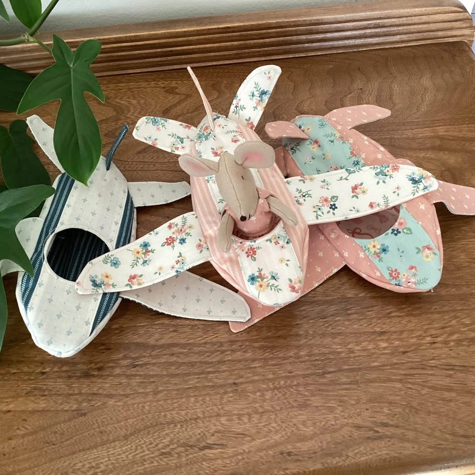 Handmade Floral Fabric Toy Airplane & Mouse Pilot - photo 5