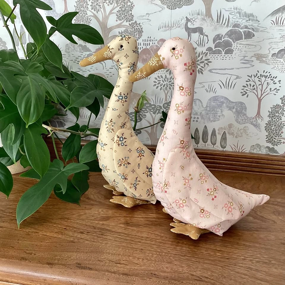 Handmade Desk Geese (Fabric Porch Goose) Floral
