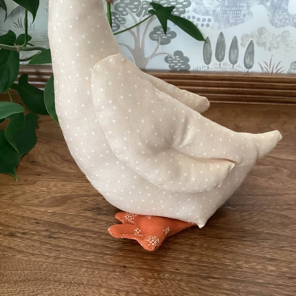 Handmade Desk Goose (Fabric Porch Goose) Polka Dot - photo 3
