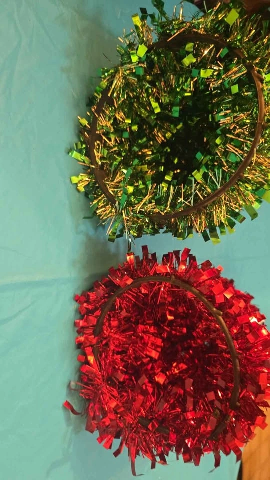 2 Tinsel Christmas Trees - photo 4