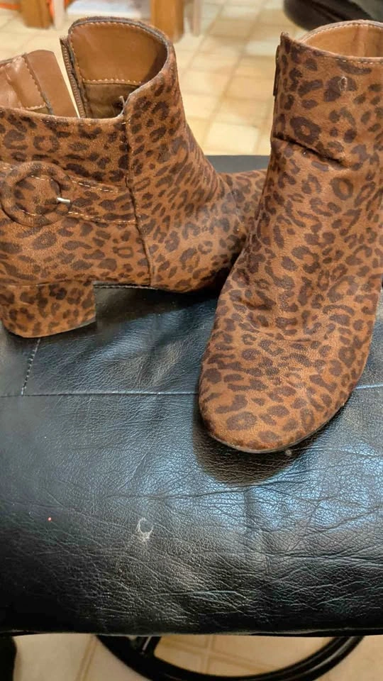 Leopard Print Suede Ankle Boots size 8