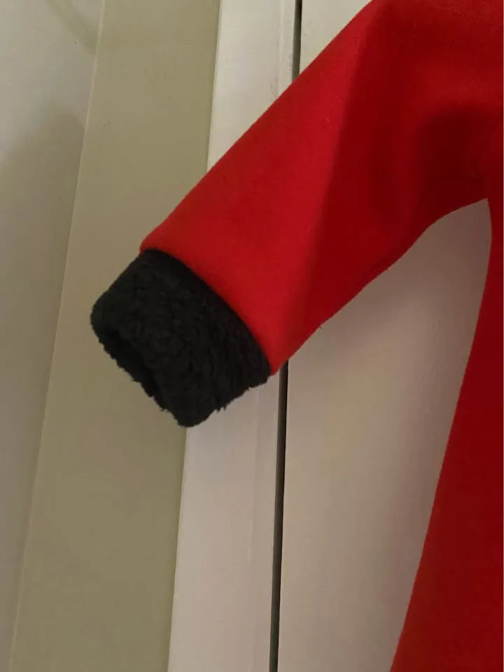 Beautiful 😍 coat fits 3-4 year old girl image indicator(5)