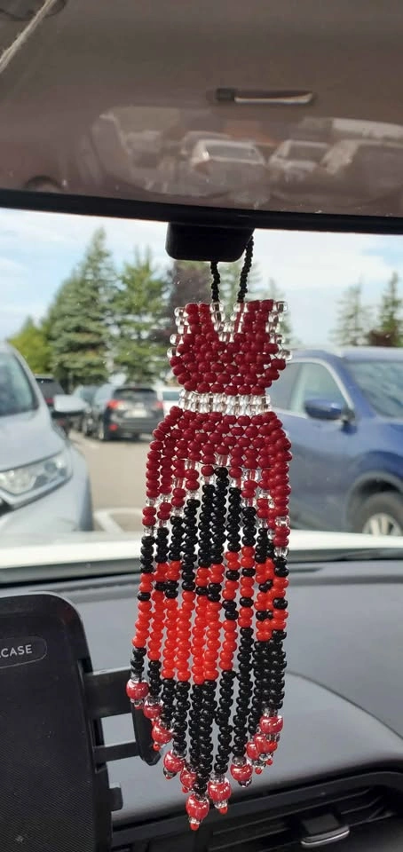 Car Rear View Mirror MMIW RED DRESS Hanger - photo 3