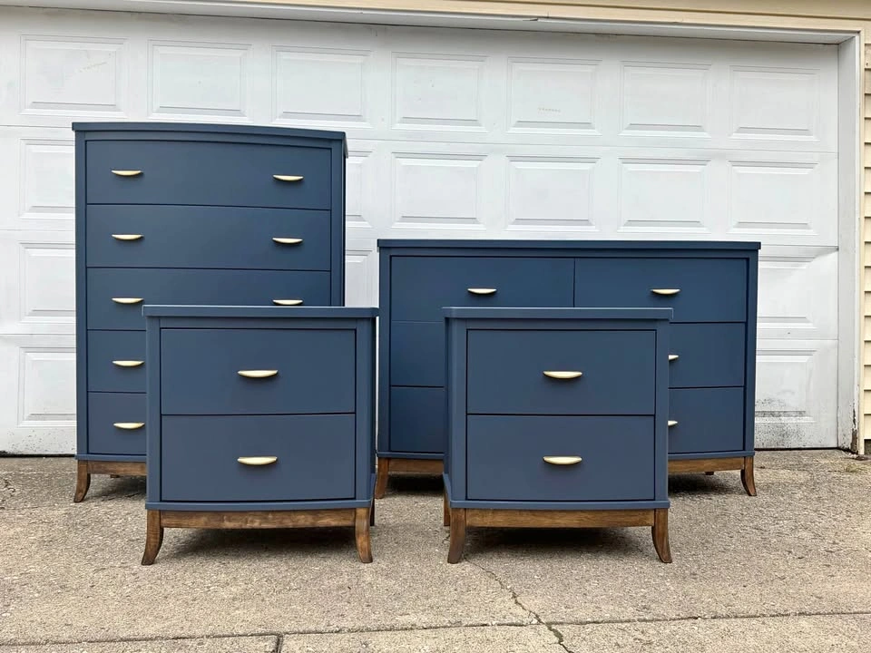 Refinished Mid-Century Modern 4-Piece Bedroom Set