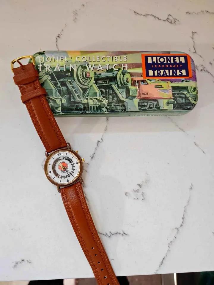 Vintage Deadstock 90's Lionel Train Collectors Watch thumbnail