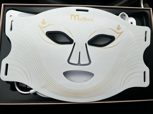 LED Contour Rejuvenating and Anti-aging Face Mask - photo 2