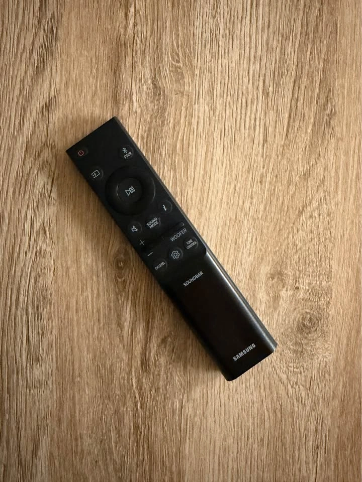 Samsung B-Series 2.0 Ch Soundbar (HW-B400F) with Remote - photo 2