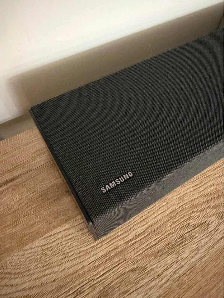 Samsung B-Series 2.0 Ch Soundbar (HW-B400F) with Remote - photo 4