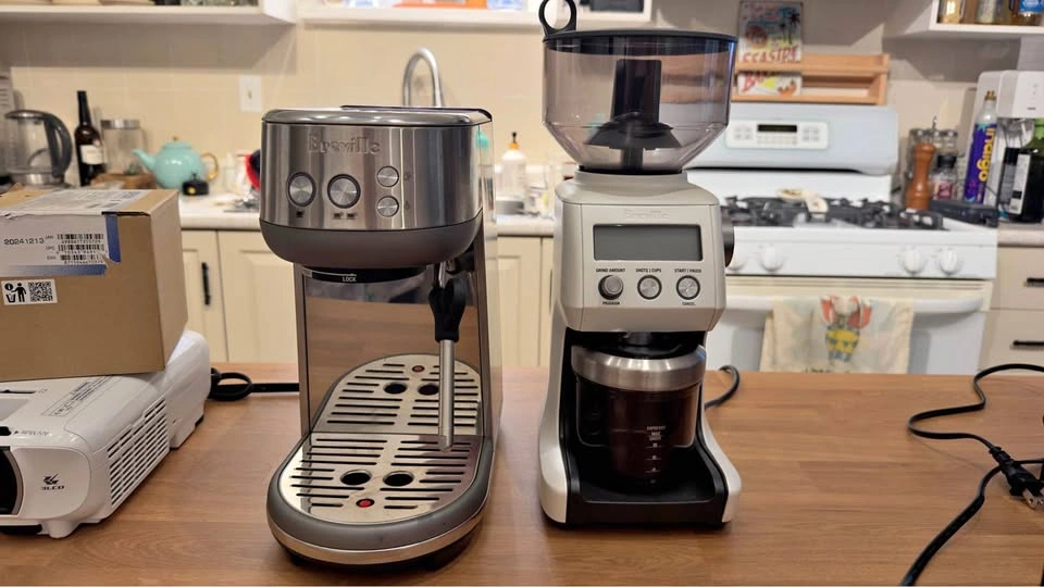 Breville Bambino espresso machine and Smartpro Grinder