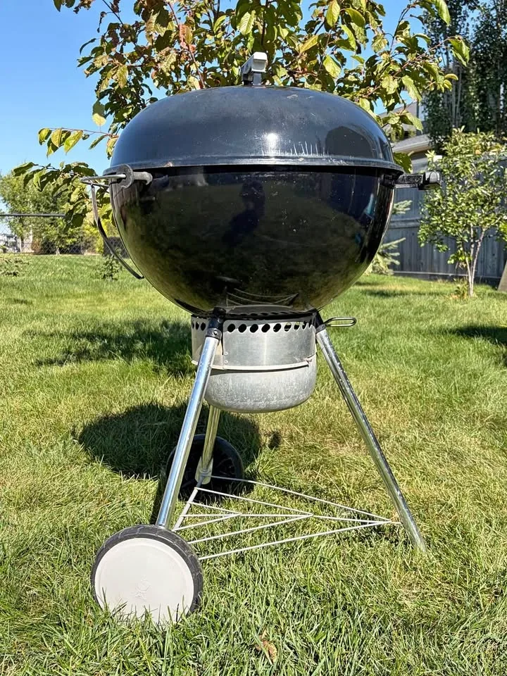 Weber Master-Touch 22” Charcoal Kettle BBQ