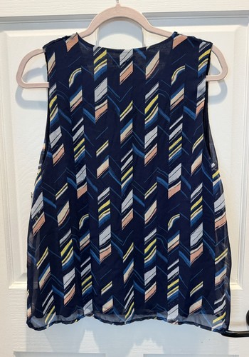 Halogen Navy Geometric Sleeveless V Neck Tank Blouse Medium - photo 3
