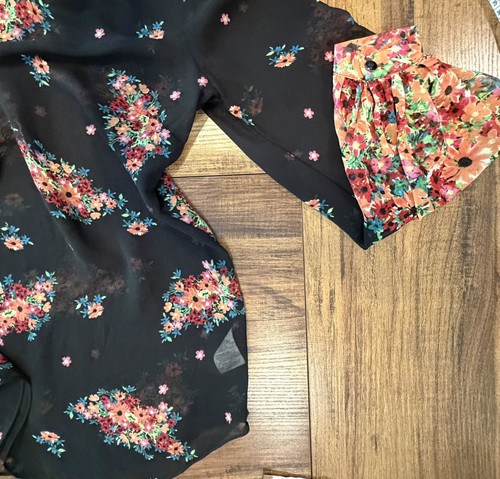 Cabi Womens Small Blouse Black Floral V Neck Balloon Sleeve - photo 5