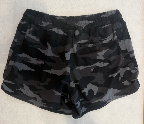 Athleta Girl Play More Shorts XXL 16 Black Gray Camo Pockets - photo 5