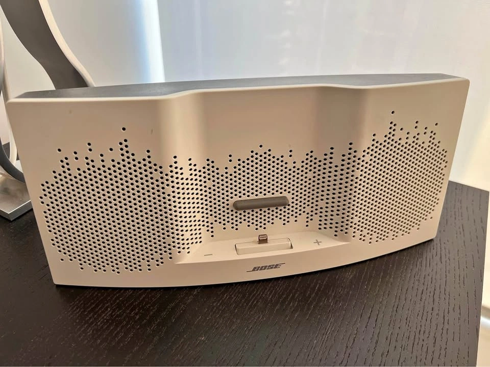 Bose SoundDeck XT Speaker