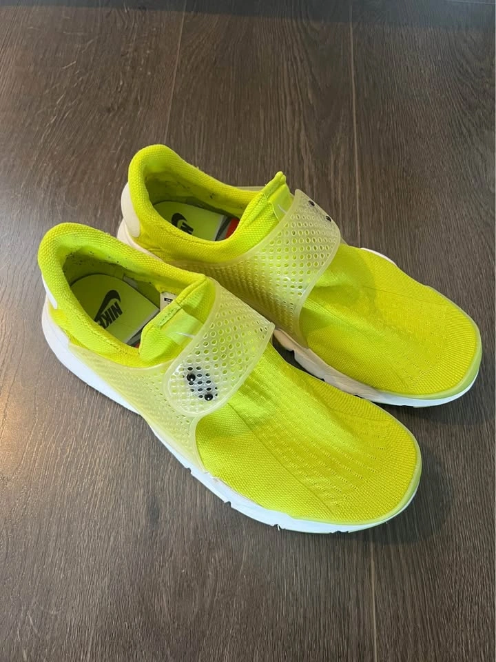 Nike Shoes- US12 - photo 2