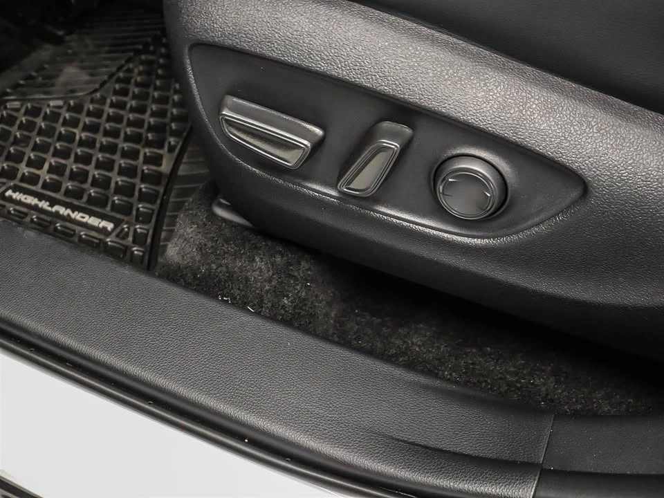 2026 Toyota Highlander Hybrid XLE - photo 5
