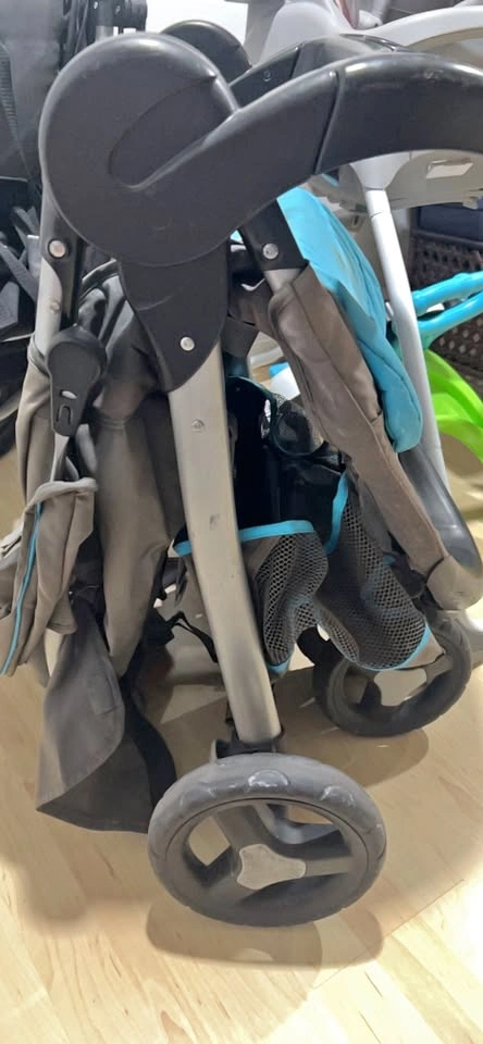 Baby Stroller for free Taunton and Thickson Whitby