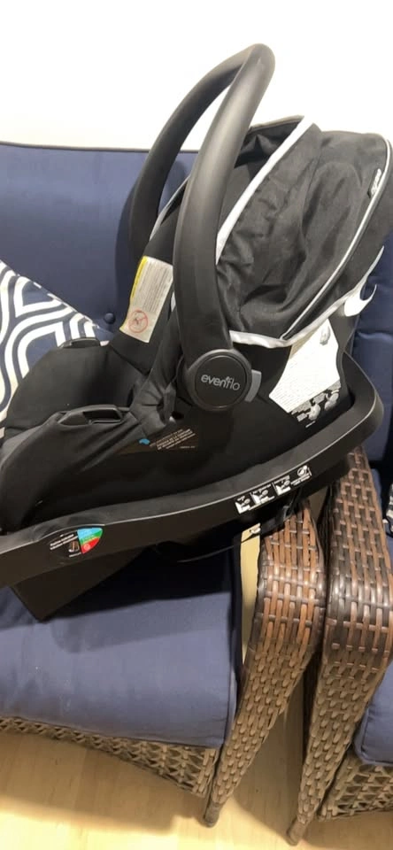 Evenflo Car Seat - photo 3