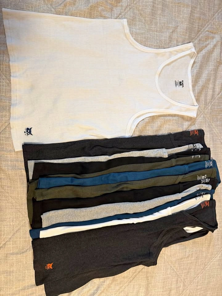 New sleeveless shirts