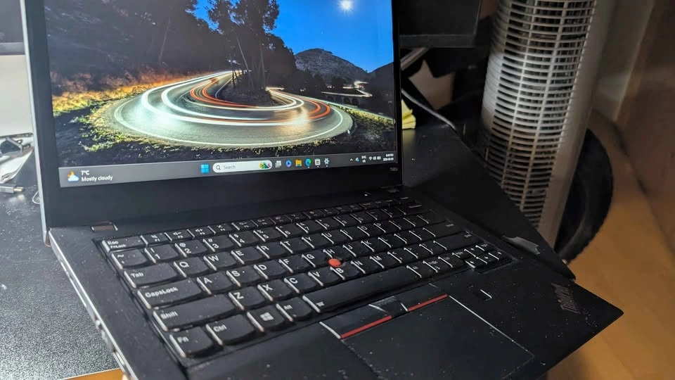 Lenovo T480s laptop Refurbished - photo 3