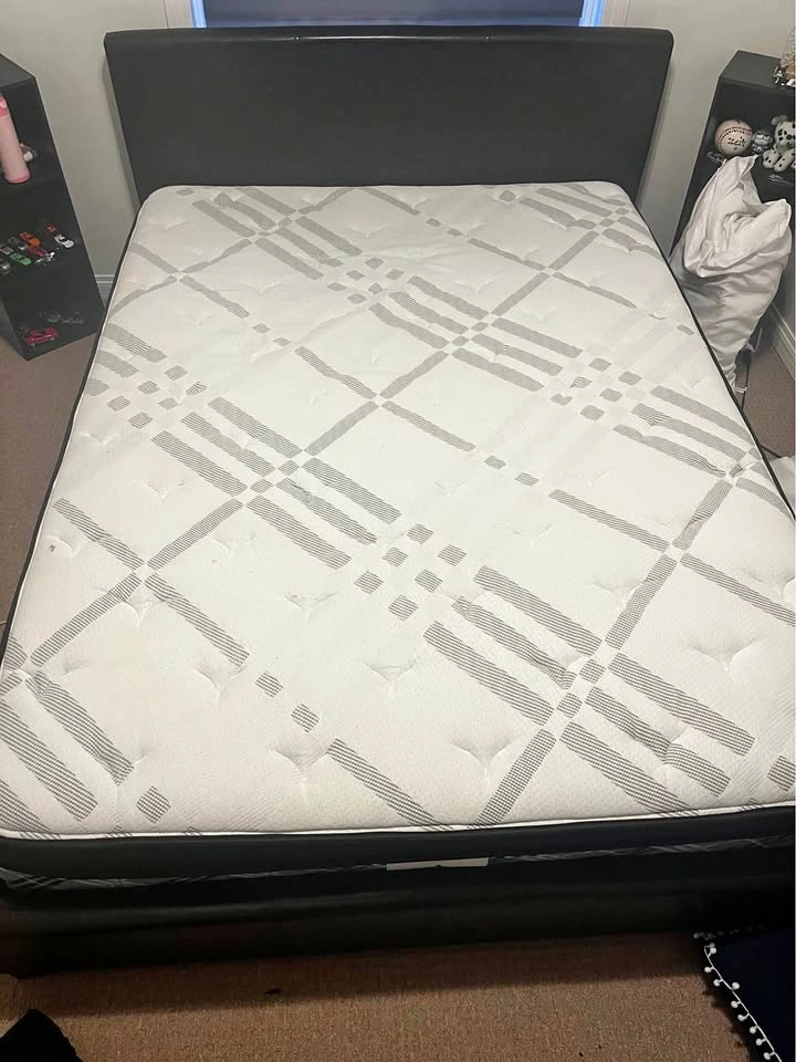 Kingsdown Queen Mattress