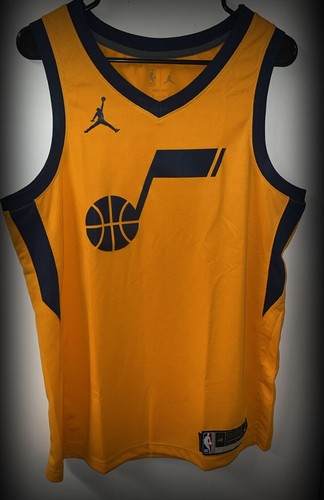 Utah Jazz Jordan NBA Connected Jersey Gold Black Size M - photo 2