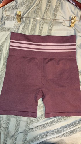 New Balance Women's Burgundy Seamless High Rise Biker Shorts - photo 3