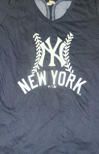 New York Yankees MLB Women's V-Neck T-Shirt - photo 3