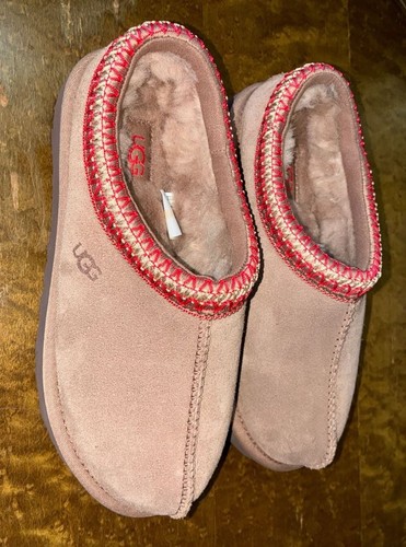 UGG Tasman II Slippers in Sand/Dark Cherry - photo 2