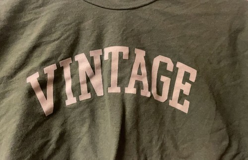 Vintage Style Green T-Shirt with White 'VINTAGE' Lettering - photo 2