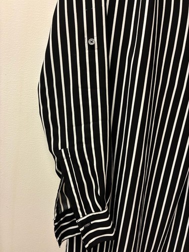 LOFT Outlet Black and White Striped Roll-Tab Sleeve Henley Blous - photo 4