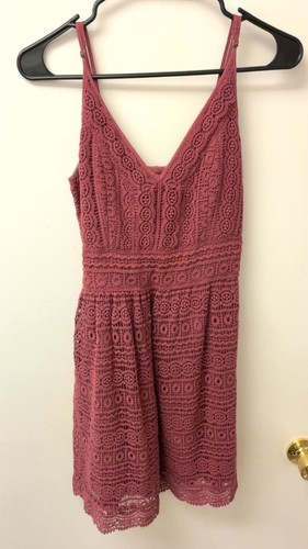 Abercrombie & Fitch Burgundy Lace V-Neck Mini Dress Size S - photo 2