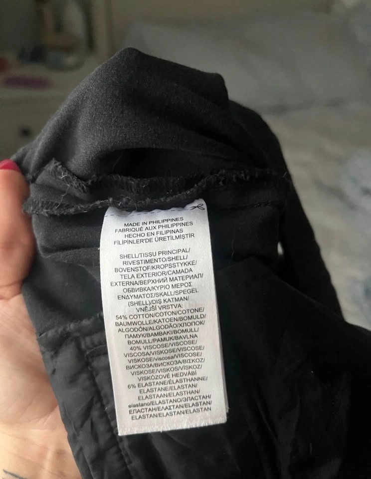 Lauren Ralph Lauren Black Cropped Dress Pants - Size 6 - photo 5