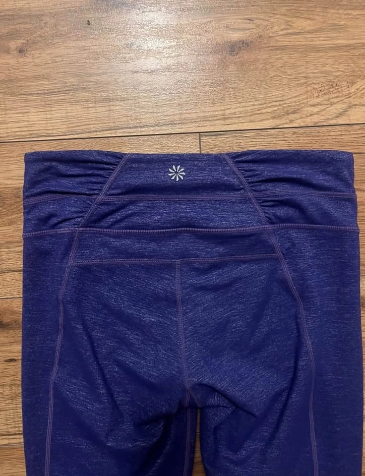 Athleta Heathered Purple Cropped Capri Workout Leggings - Size X - photo 3