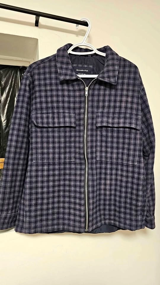 Abercrombie & Fitch Zip Front Check Oversized Shirt Jacket