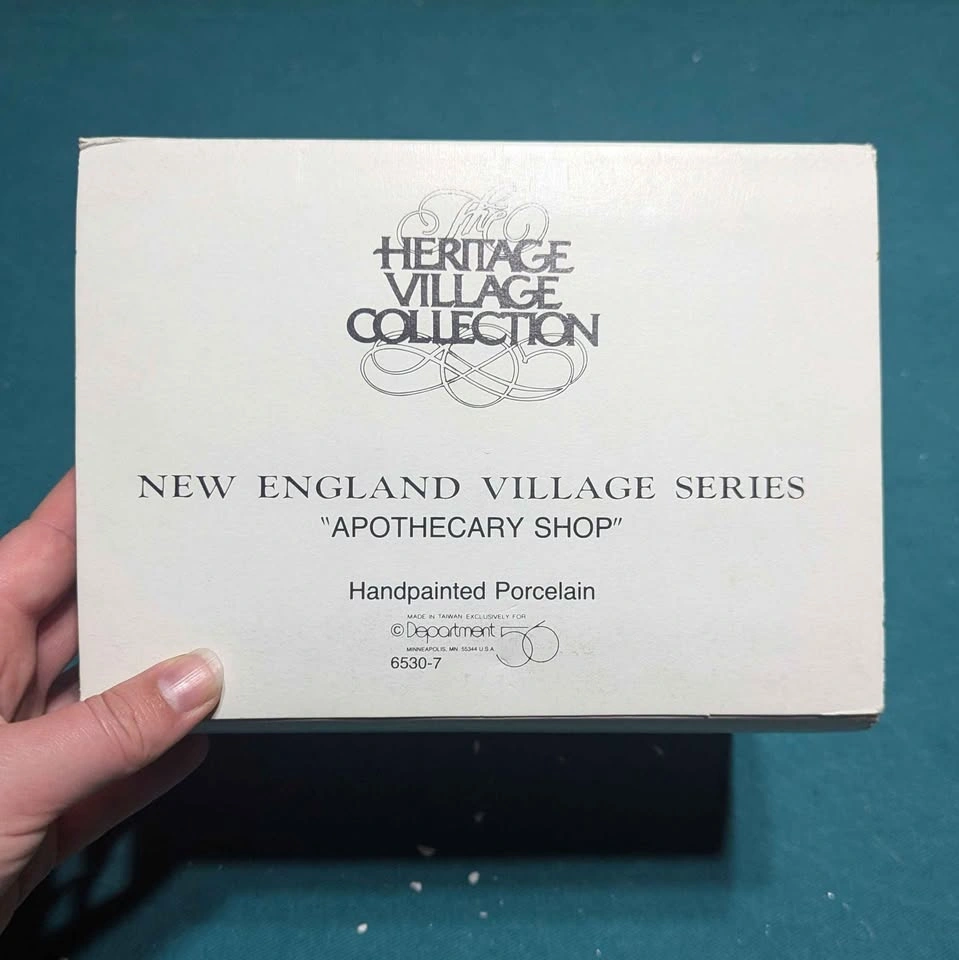 Department 56 - New England Village Series - Apothecary Shop - photo 3