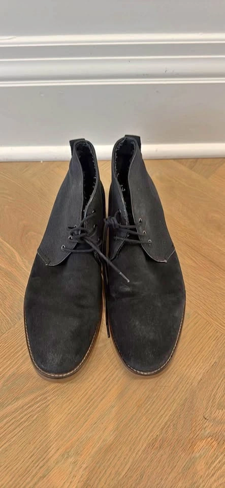 Zara Black Chukka Boots Size 9.5M