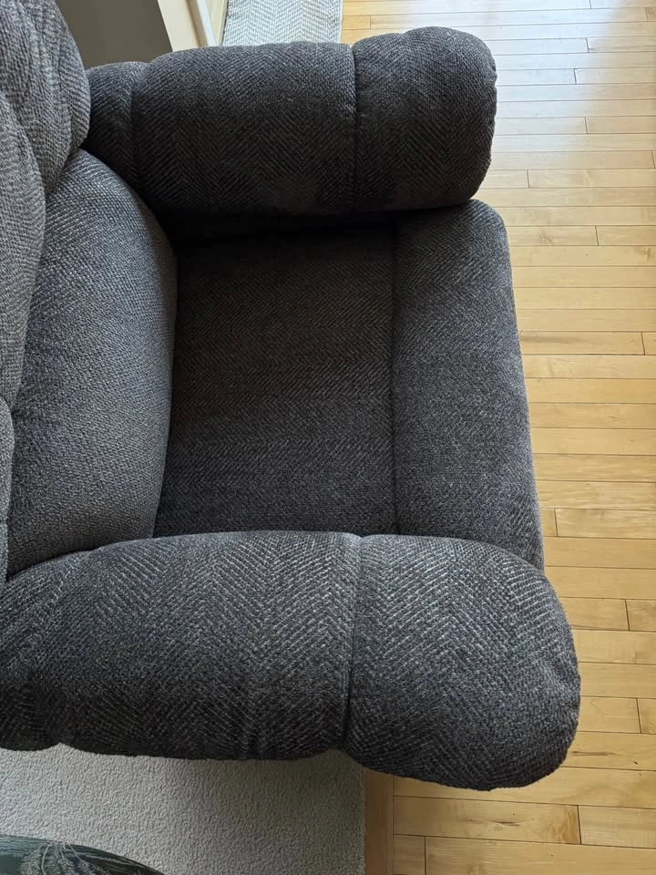 La-Z-Boy Swivel Rocker Recliner Chair | Like New - photo 5