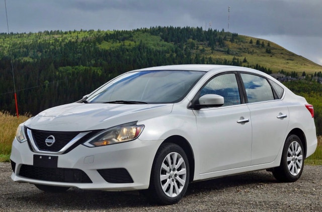 2018 Nissan Sentra SV 1.8L – Remote Start & Heated Seats