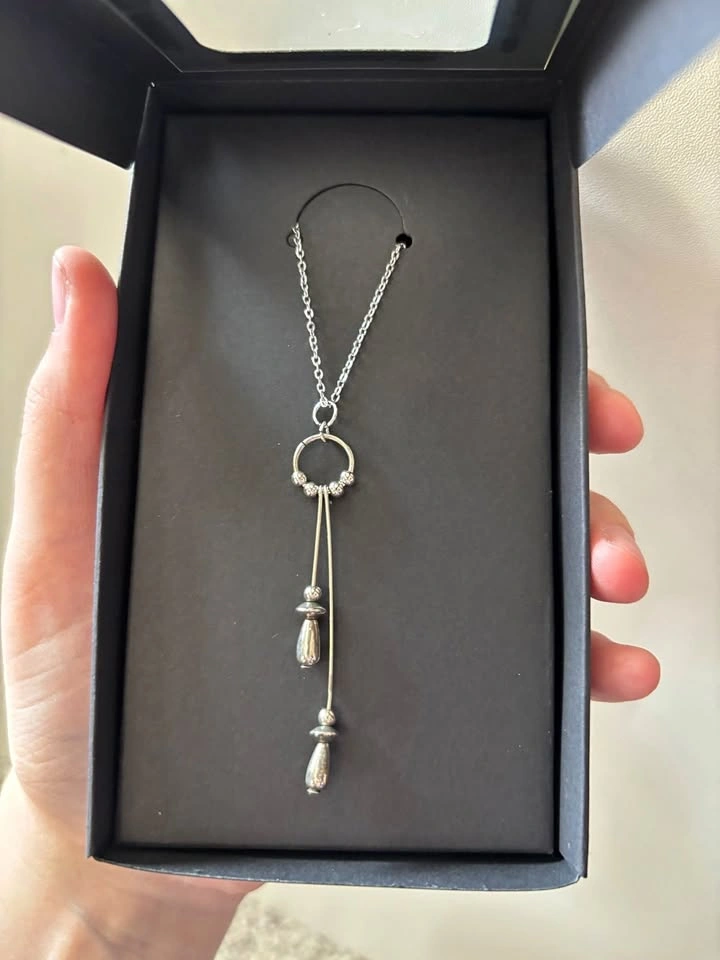 Amour necklace
